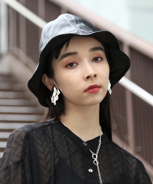 HARE（ハレ）の「リバーシブルレザーチューリップハット(HARE)（ハット