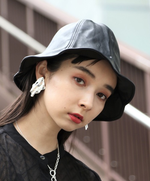 HARE（ハレ）の「リバーシブルレザーチューリップハット(HARE)（ハット・レディース・ブラック・FREE）」の20枚目の写真