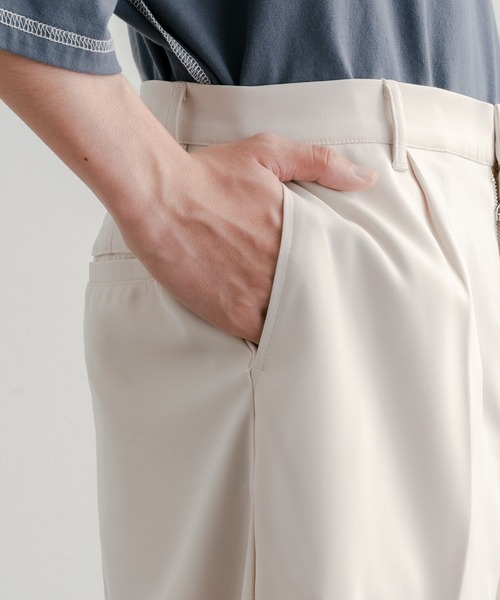 epnok（エプノック）の「ワイドストレートショーツ（スラックス・メンズ・ブラック/ブルーグレー/ナチュラル・SMALL/MEDIUM/LARGE）」の19枚目の写真