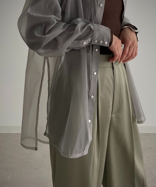 &g'aime（アンジェム）の「【&g'aime】ルーズシルエットシアーシャツ（シャツ/ブラウス・レディース・ブラック/ブラウン/グレー・FREE）」の19枚目の写真