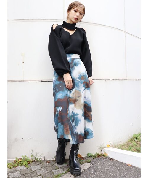 MURUA（ムルーア）の「マルチペイントフレアスカート（スカート・レディース・ブルー/カーキ・FREE）」の7枚目の写真