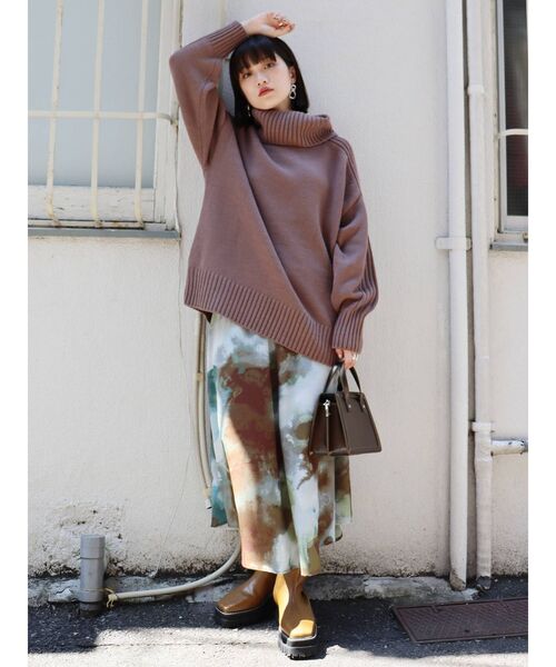 MURUA（ムルーア）の「マルチペイントフレアスカート（スカート・レディース・ブルー/カーキ・FREE）」の16枚目の写真