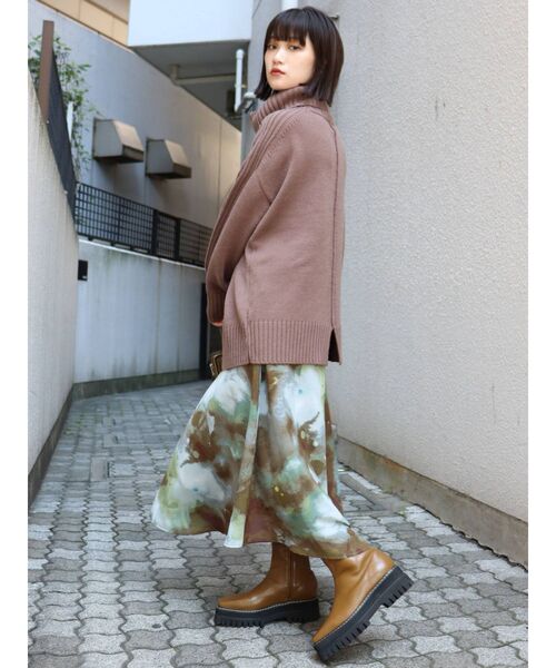 MURUA（ムルーア）の「マルチペイントフレアスカート（スカート・レディース・ブルー/カーキ・FREE）」の19枚目の写真