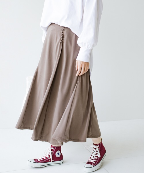 haco!(ハコ)の「【φ】楽ちんなのに女っぽなメリハリシルエットが叶う 大人のサテンマーメイドスカート(スカート・レディース・ベージュ/ブラウン・LARGE/SMALL/MEDIUM/X-LARGE)」の11枚目の写真