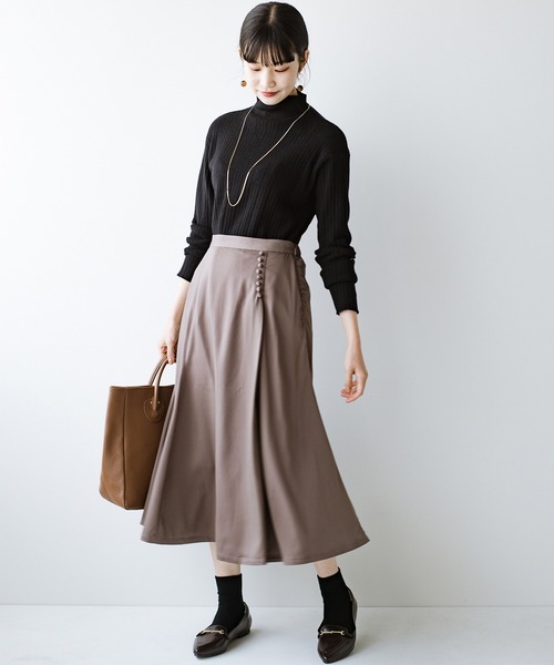 haco!(ハコ)の「【φ】楽ちんなのに女っぽなメリハリシルエットが叶う 大人のサテンマーメイドスカート(スカート・レディース・ベージュ/ブラウン・LARGE/SMALL/MEDIUM/X-LARGE)」の18枚目の写真