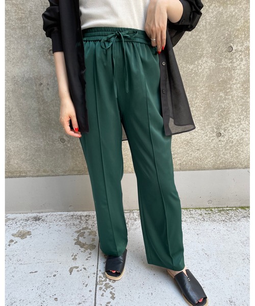 MLI'A（エムリア）の「センターシームサテンイージー／パンツ（その他パンツ・レディース・レッド/イエロー/グリーン・FREE）」の6枚目の写真