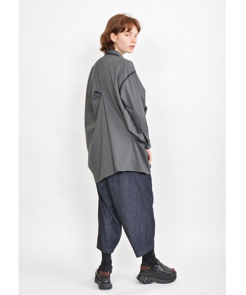 gomme（ゴム）の「T/Rボイル　タックシャツ（シャツ/ブラウス・レディース・チャコールグレー/ブラック・MEDIUM）」の8枚目の写真