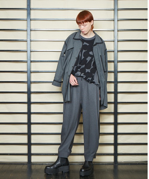 gomme（ゴム）の「T/Rボイル　タックシャツ（シャツ/ブラウス・レディース・チャコールグレー/ブラック・MEDIUM）」の3枚目の写真