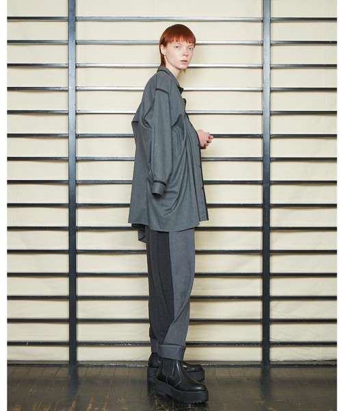 gomme（ゴム）の「T/Rボイル　タックシャツ（シャツ/ブラウス・レディース・チャコールグレー/ブラック・MEDIUM）」の17枚目の写真