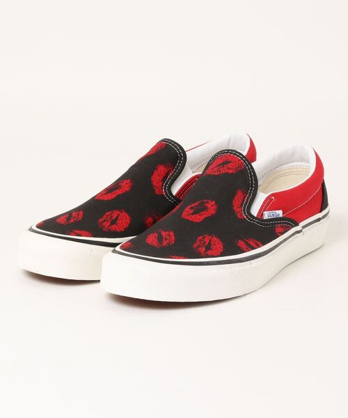 CIAOPANIC(チャオパニック)の「【VANS/ヴァンズ】CLASSIC SLIP-ON98DX/クラシックスリッポン(スリッポン・メンズ・ブラック・26cm)」の1枚目の写真