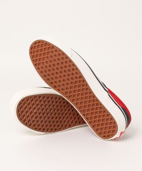CIAOPANIC(チャオパニック)の「【VANS/ヴァンズ】CLASSIC SLIP-ON98DX/クラシックスリッポン(スリッポン・メンズ・ブラック・26cm)」の2枚目の写真