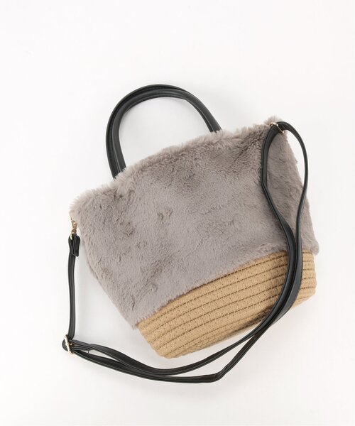 frames RAY CASSIN（フレームスレイカズン）の「棉ローブファー切り替えトート（トートバッグ・レディース・ブラック/グレイッシュベージュ/ベージュ系・FREE）」の5枚目の写真
