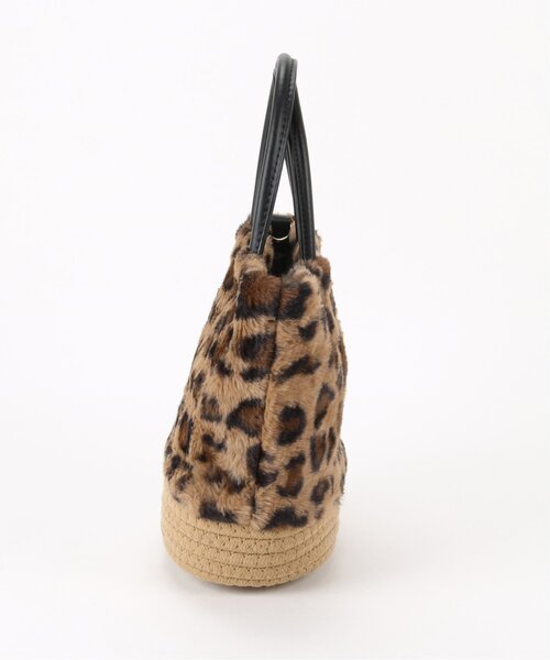 frames RAY CASSIN（フレームスレイカズン）の「棉ローブファー切り替えトート（トートバッグ・レディース・ブラック/グレイッシュベージュ/ベージュ系・FREE）」の8枚目の写真