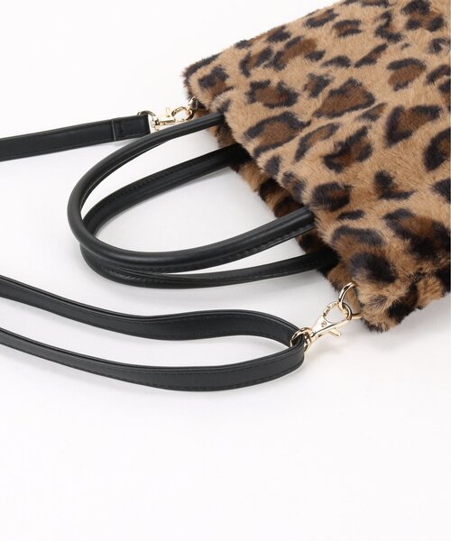 frames RAY CASSIN（フレームスレイカズン）の「棉ローブファー切り替えトート（トートバッグ・レディース・ブラック/グレイッシュベージュ/ベージュ系・FREE）」の11枚目の写真