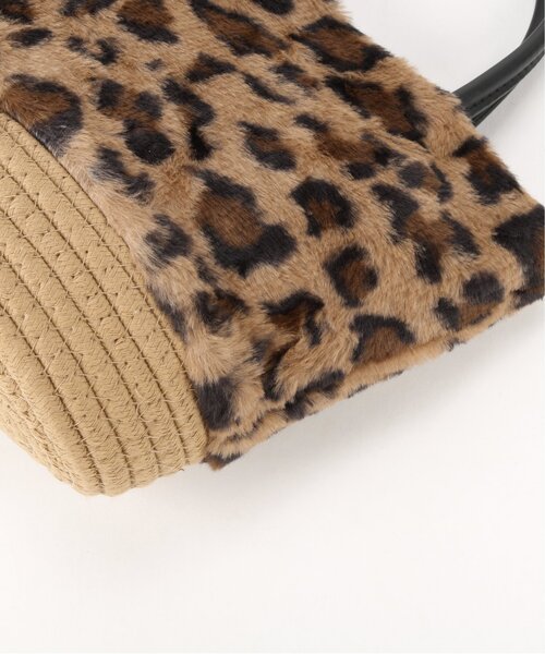 frames RAY CASSIN（フレームスレイカズン）の「棉ローブファー切り替えトート（トートバッグ・レディース・ブラック/グレイッシュベージュ/ベージュ系・FREE）」の12枚目の写真