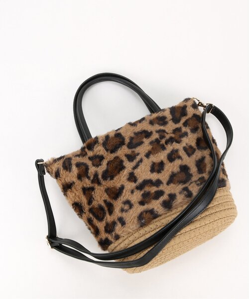 frames RAY CASSIN（フレームスレイカズン）の「棉ローブファー切り替えトート（トートバッグ・レディース・ブラック/グレイッシュベージュ/ベージュ系・FREE）」の13枚目の写真