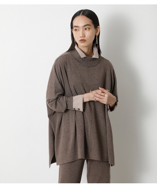 crie conforto（クリーコンフォルト）の「スタンドネックニットポンチョ（ニット/セーター・レディース・ダークグリーン/ベージュ/チャコールグレー/ブラウン・MEDIUM/SMALL）」の13枚目の写真