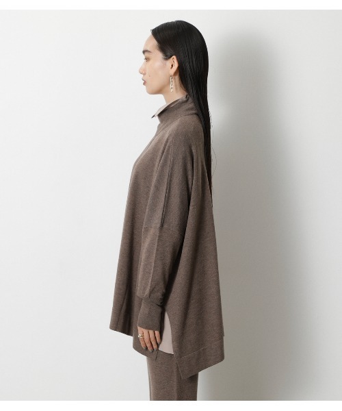 crie conforto（クリーコンフォルト）の「スタンドネックニットポンチョ（ニット/セーター・レディース・ダークグリーン/ベージュ/チャコールグレー/ブラウン・MEDIUM/SMALL）」の16枚目の写真