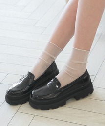 厚底ブラックローファーパンプス