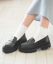 厚底ブラックローファーパンプス