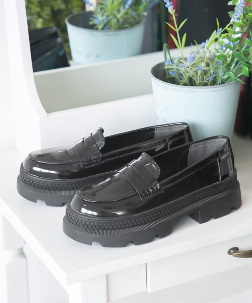 Newlyme（ニューリーミー）の「厚底ブラックローファーパンプス（ローファー・レディース・クリアブラック/ブラック・25cm/24cm/23.5cm/24.5cm/23cm）」の18枚目の写真