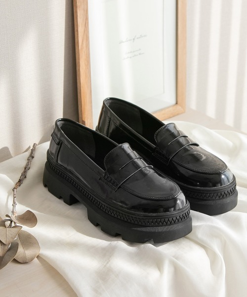 Newlyme（ニューリーミー）の「厚底ブラックローファーパンプス（ローファー・レディース・クリアブラック/ブラック・25cm/24cm/23.5cm/24.5cm/23cm）」の20枚目の写真