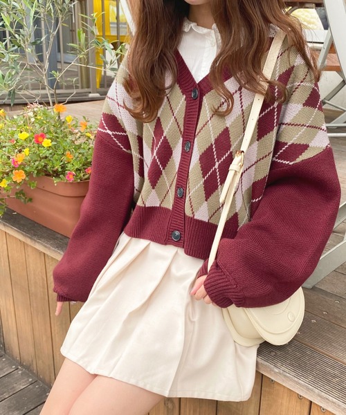 apres jour（アプレジュール）の「アーガイルVカーディガン【ZOZOTOWN限定アイテム】（カーディガン/ボレロ・レディース・アイボリー/ボルドー/モカ・フリー/X-LARGE）」の3枚目の写真