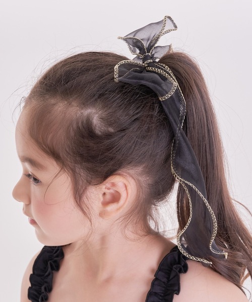 Rora(ローラ)の「ハンク ロングリボン ヘアゴム (3color) 黒 白 ゴールド(ヘアゴム・キッズ・ホワイト/ブラック/ゴールド・FREE)」の7枚目の写真