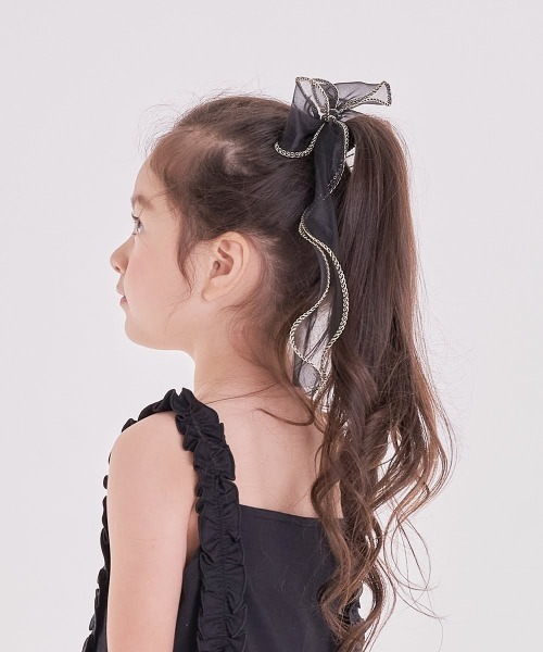 Rora(ローラ)の「ハンク ロングリボン ヘアゴム (3color) 黒 白 ゴールド(ヘアゴム・キッズ・ホワイト/ブラック/ゴールド・FREE)」の13枚目の写真