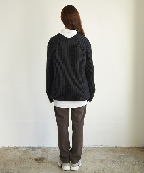 RANDEBOO（ランデブー）の「V neck over knit（ニット/セーター・レディース・チャコールグレー/ベージュ/グリーン・FREE）」の15枚目の写真
