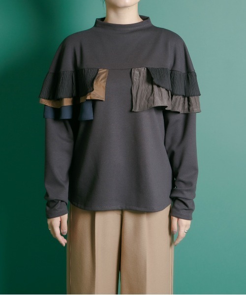 Eimee Law(エイミーロウ)の「ボトルネック フリルショルダーTOPS(Tシャツ/カットソー・レディース・ブラック/チャコールグレー/アイボリー・38)」の22枚目の写真