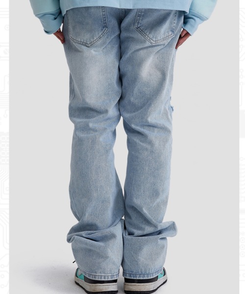 MAISON EMERALD(メゾン エメラルド)の「A'GEM/9 × .kom『MAISON EMERALD/メゾン エメラルド』アートグラフィックデニムパンツ(デニムパンツ・メンズ・ブルー・M/L)」の5枚目の写真