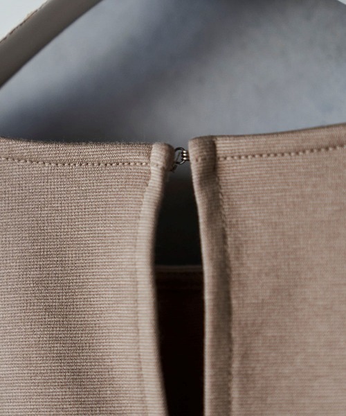 lautreamont BLEUBLANC(ロートレアモンブルーブラン)の「<lautreamont BLEUBLANC>パワショルポンチカットソー≪洗濯機で洗える≫(Tシャツ/カットソー・レディース・ブラック/ベージュ・9号)」の10枚目の写真