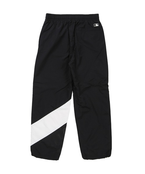 【韓国MLB Korea】ナイロン カーゴバック ヤンキース MLB KOREA NY New York Yankees CURVE RUNNER Y2K SNEAKERS ユニ
