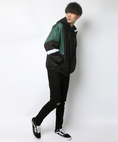 SITRY(シトリー)の「ダメージ加工デニムパンツ(デニムパンツ・メンズ・ブラック系その他・M)」の4枚目の写真