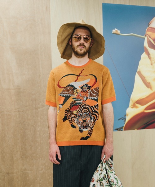 JYUNYA WATANABE MAN虎と武士刺繍のオレンジニット　S size JUNYA WATANABE MAN（ジュンヤワタナベマン）の「「Quang & Lien」柄