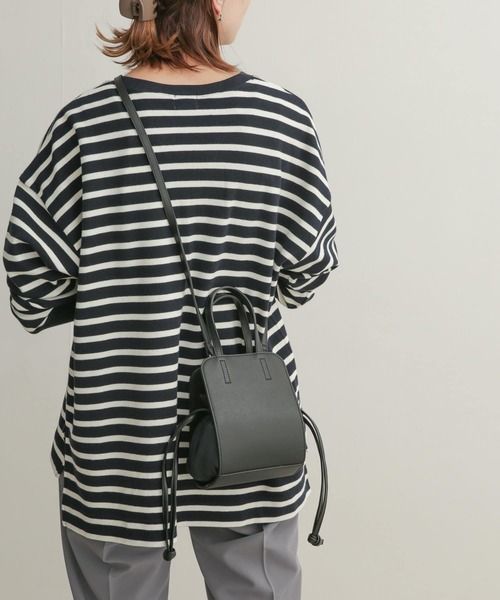 URBAN RESEARCH DOORS(アーバンリサーチドアーズ)の「2WAY巾着ミニバッグ(ショルダーバッグ・レディース・ブラック/ベージュ・ONE)」の4枚目の写真