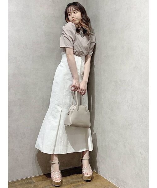 dazzlin(ダズリン)の「カシュクールレースカットソー(Tシャツ/カットソー・レディース・ブラック/パープル/ピンク/グリーン/オフホワイト・FREE)」の18枚目の写真