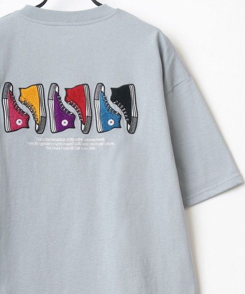 CONVERSE（コンバース）の「CONVERSE/コンバース ビッグシルエット バック刺繍 オールスター スニーカー イラスト フロント ワンポイント刺繍 Tシャツ（Tシャツ/カットソー・メンズ・ホワイト/ブラック/ブルー/グリーン/ホワイト系その他/ブラック系その他/ベージュ系その他/ブルー系その他・LL/M/L）」の9枚目の写真