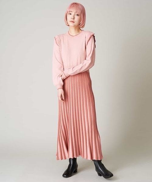 A de a.v.v（アードアー・ヴェ・ヴェ）の「肩ラッフルマーメイドニットワンピ―ス（ワンピース・レディース・ブラック/アイボリー/ライトピンク・39）」の3枚目の写真