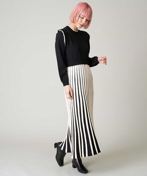 A de a.v.v（アードアー・ヴェ・ヴェ）の「肩ラッフルマーメイドニットワンピ―ス（ワンピース・レディース・ブラック/アイボリー/ライトピンク・39）」の2枚目の写真