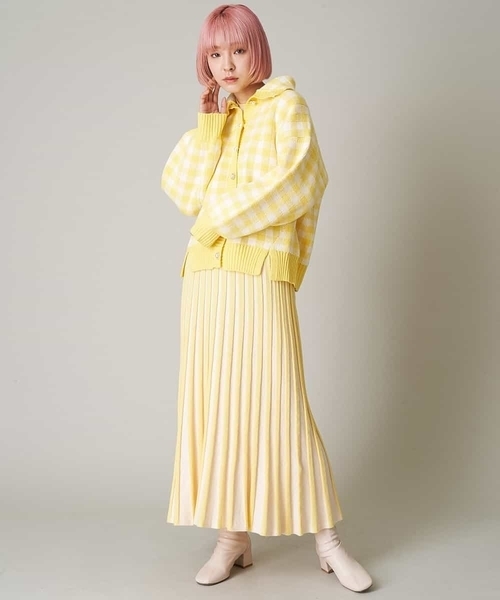 A de a.v.v（アードアー・ヴェ・ヴェ）の「肩ラッフルマーメイドニットワンピ―ス（ワンピース・レディース・ブラック/アイボリー/ライトピンク・39）」の5枚目の写真