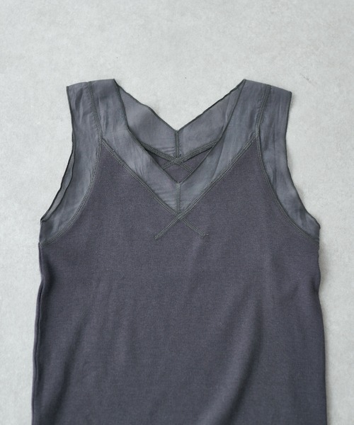 COLLAGE GALLARDAGALANTE（コラージュガリャルダガランテ）の「ジャケットとの相性がいい/シアー切替タンク/手洗い可（タンクトップ・レディース・ホワイト/チャコールグレー/ブラック/ベージュ/ライトグレー/ホワイト系その他/グレー・FREE）」の10枚目の写真