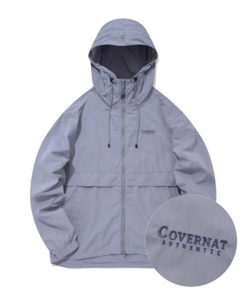 COVERNAT(カバーナット)の「【COVERNAT】PACKABLE WINDBREAKER JACKET / カバーナット パッカブル ウィンドブレイカー ジャケット(ナイロンジャケット・メンズ・ライトグレー/ブラック/ブルー/ラベンダー・SMALL/MEDIUM/LARGE/X-LARGE)」の4枚目の写真