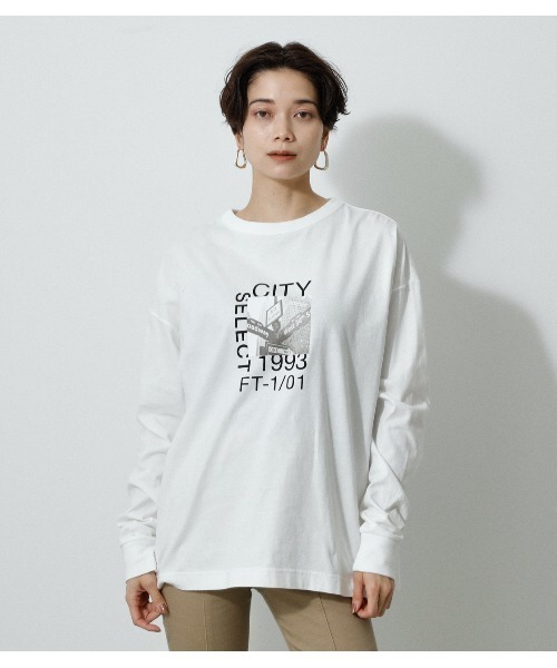 AZUL by moussy(アズールバイマウジー)の「CITY SELECT LONG SLEEVE TEE/シティーセレクトロングスリーブTシャツ(Tシャツ/カットソー・レディース・ライトベージュ/オフホワイト/ブラック・MEDIUM/SMALL)」の2枚目の写真