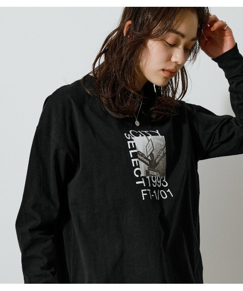AZUL by moussy(アズールバイマウジー)の「CITY SELECT LONG SLEEVE TEE/シティーセレクトロングスリーブTシャツ(Tシャツ/カットソー・レディース・ライトベージュ/オフホワイト/ブラック・MEDIUM/SMALL)」の1枚目の写真
