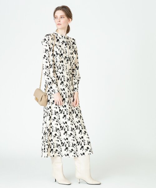 allureville（アルアバイル）の「キルティングチェーンショルダー（ショルダーバッグ・レディース・ブラック/ベージュ/ゴールド系その他・2）」の6枚目の写真