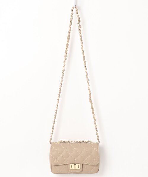 allureville（アルアバイル）の「キルティングチェーンショルダー（ショルダーバッグ・レディース・ブラック/ベージュ/ゴールド系その他・2）」の5枚目の写真