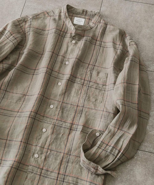 URBAN RESEARCH DOORS(アーバンリサーチドアーズ)の「リネンバンドカラーシャツ(シャツ/ブラウス・メンズ・ホワイト/インディゴブルー/グリーン/ミント/ホワイト系その他/ブラウン系その他・MEDIUM/LARGE)」の5枚目の写真