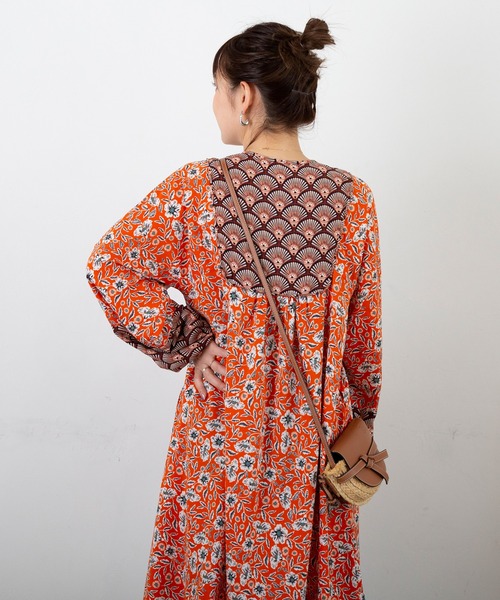 PICHI（ピイチ）の「柄デザインロングワンピース（ワンピース・レディース・ネイビー/オレンジ・FREE）」の14枚目の写真